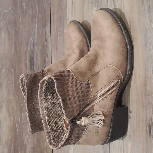 B.O.C. "Like New"Womens Ankle Leather Booties block heels shoes sz 9 - Picture 2 of 13